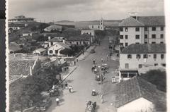 Torres em mil novecentos e grapette com rolha.