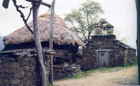Pueblo de Santa Comba ( Ibias) año 1958. asturias