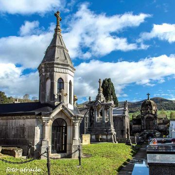 ESLES (Santa María de Cayón) Cantabria. España.